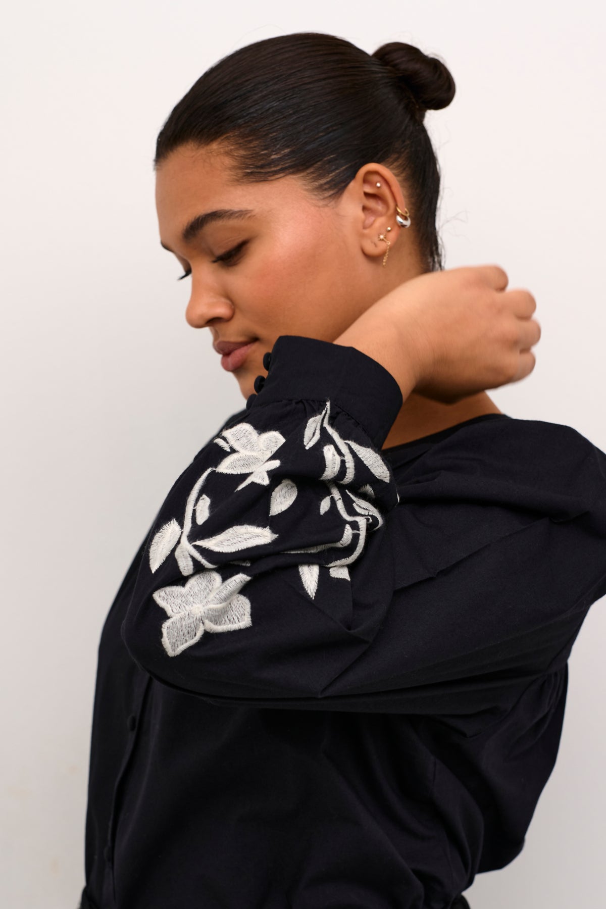 KCnatalia Shirt - Black