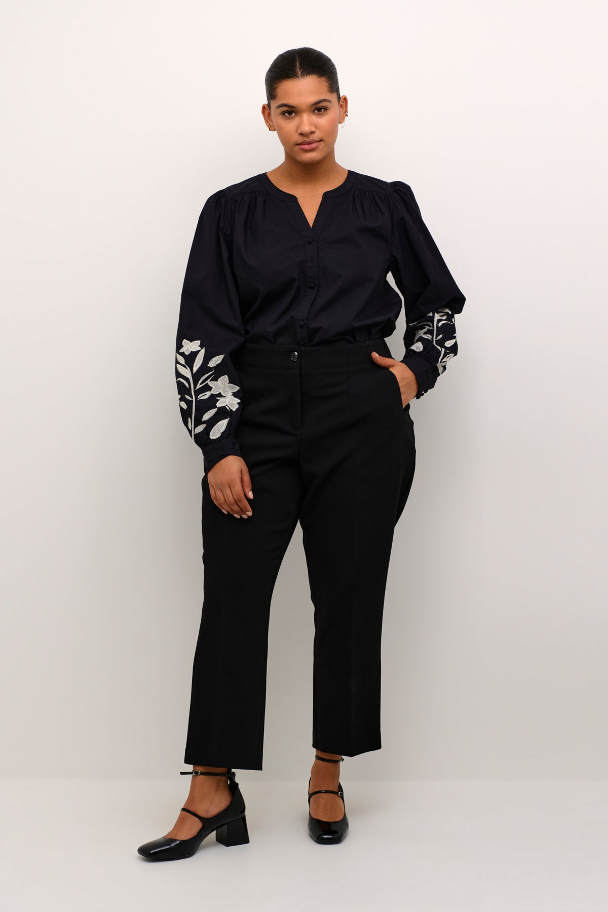 KCnatalia Shirt - Black
