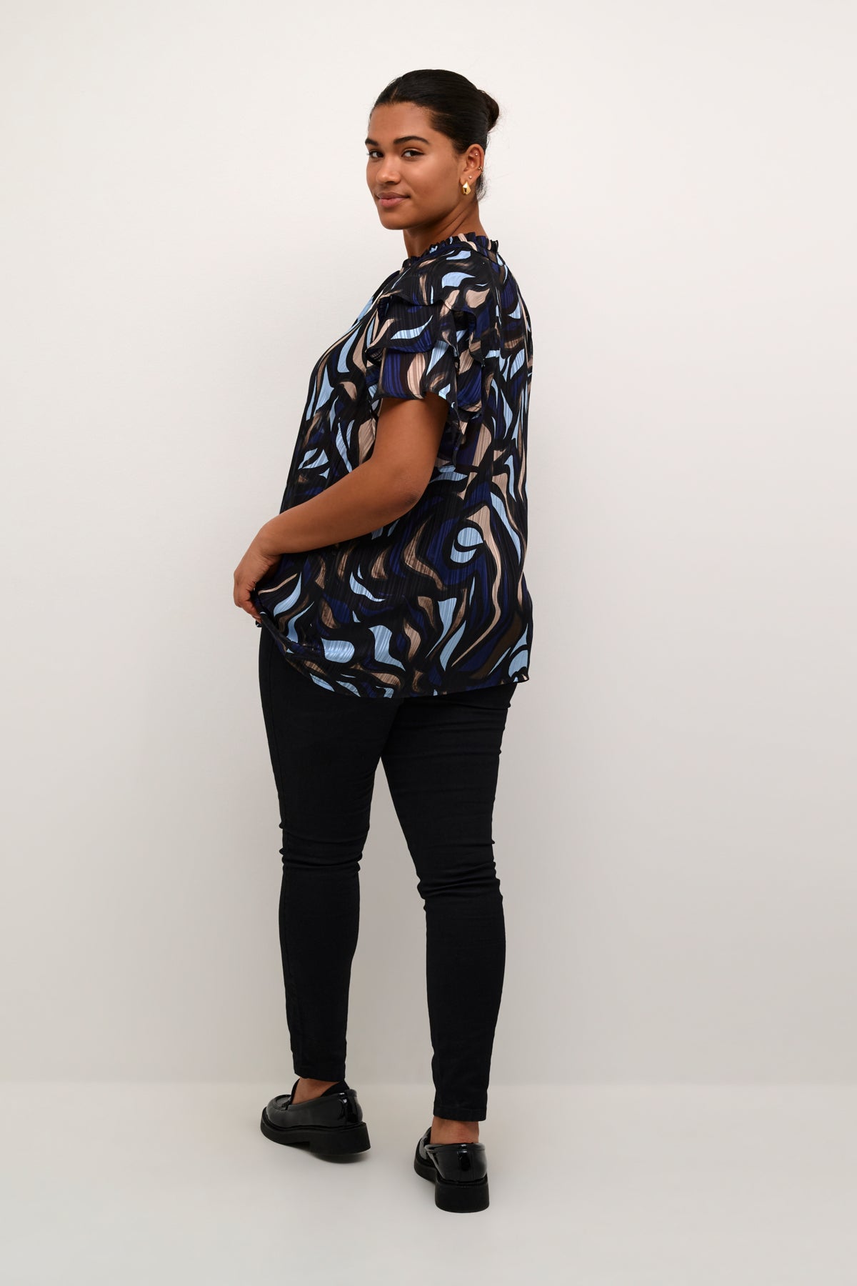 KCmarga Flounce Blouse - Blue/Black