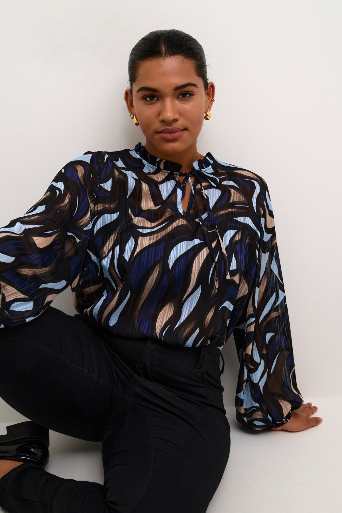 KCmarga Blouse - Blue/Black