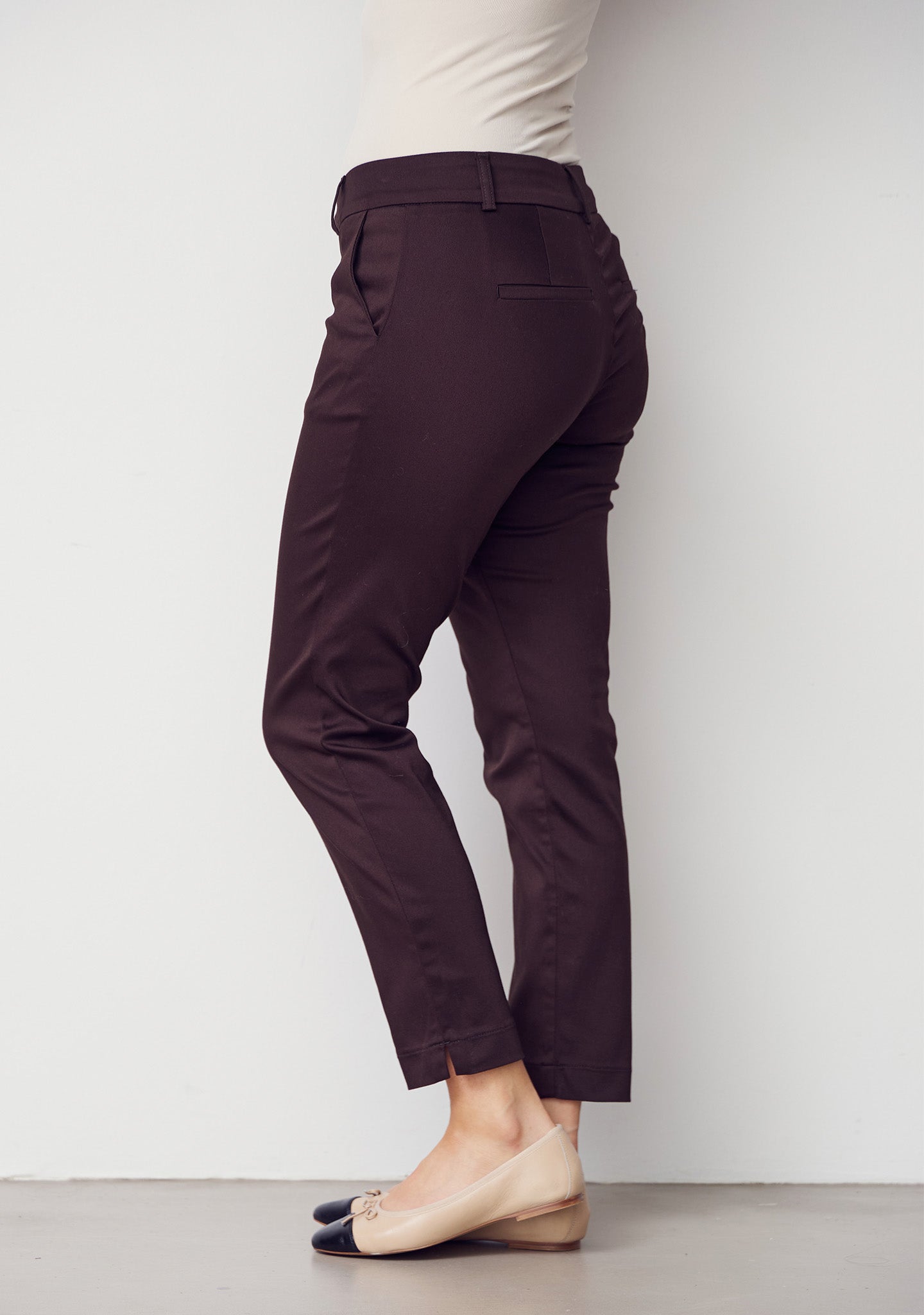 Isay Chino Pants - Dark Brown