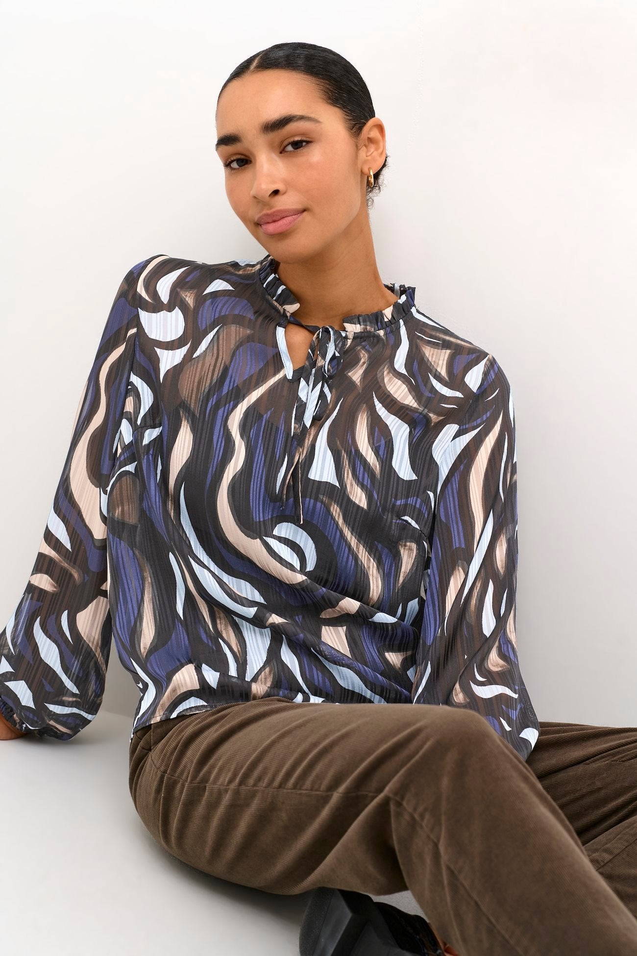 KAmargo Blouse - Blue/Grey Abstract