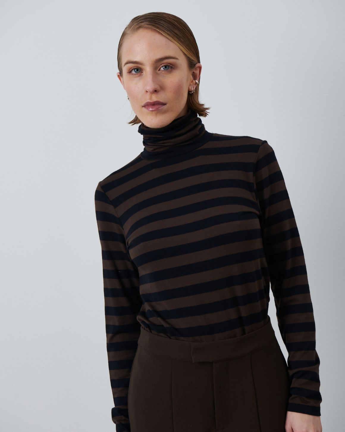 Stinna Rollneck - Stripe Brown