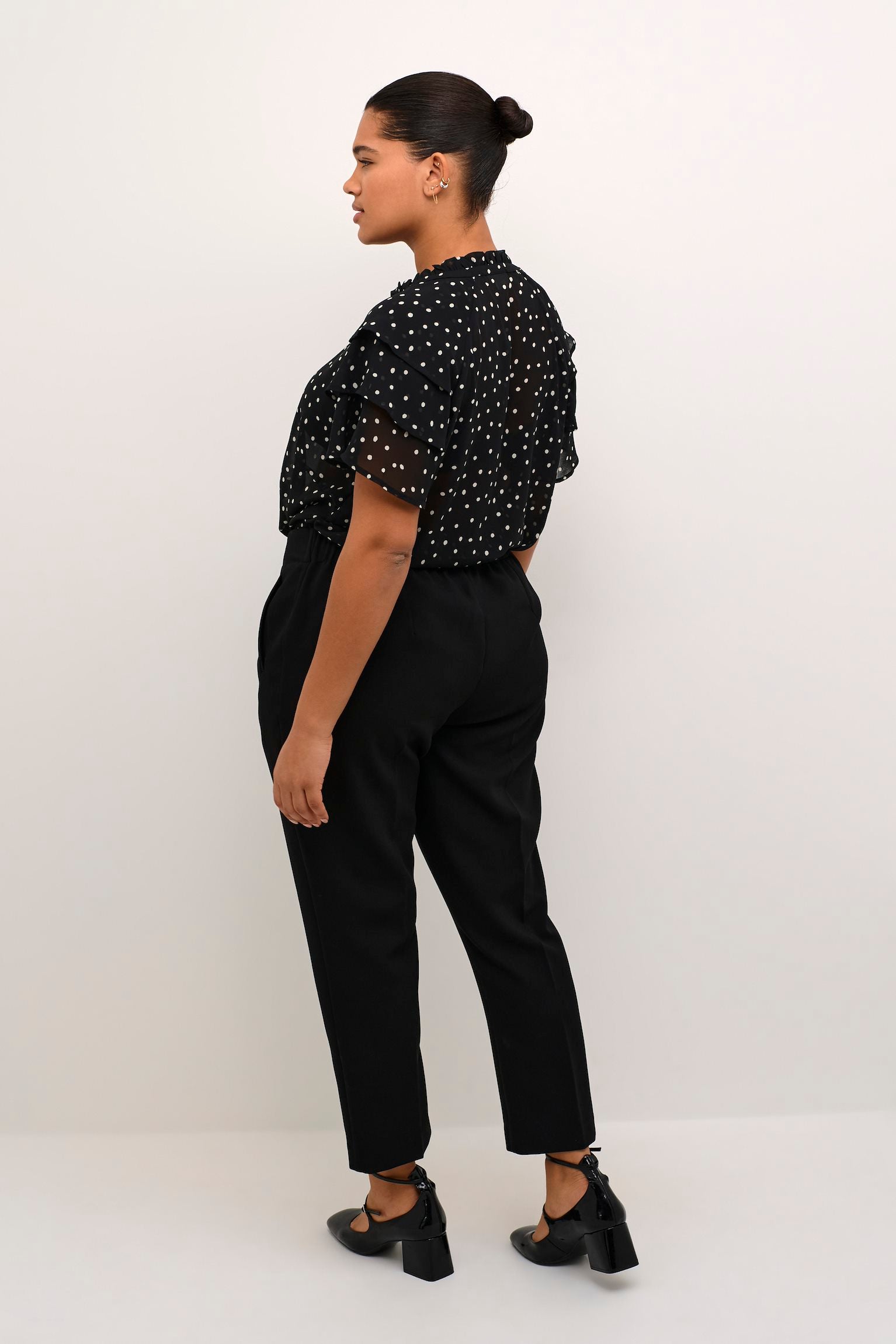 KCsallie Blouse - Black/White Dot