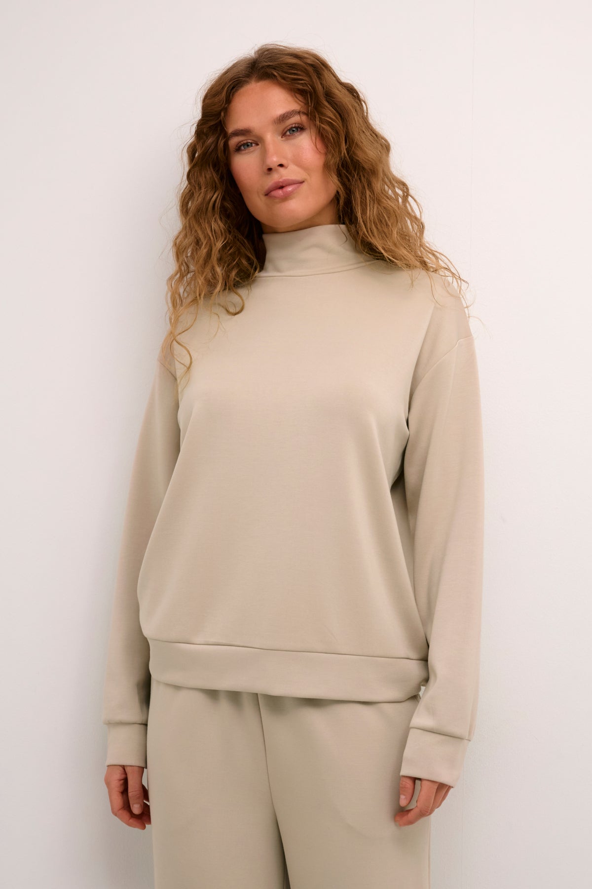 KAannika Sweatshirt - Feather Gray