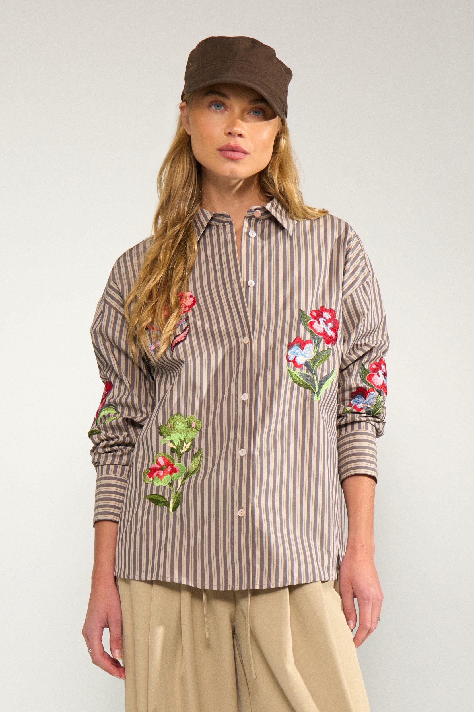 NUkacey Embroidery Shirt - Deep Taupe