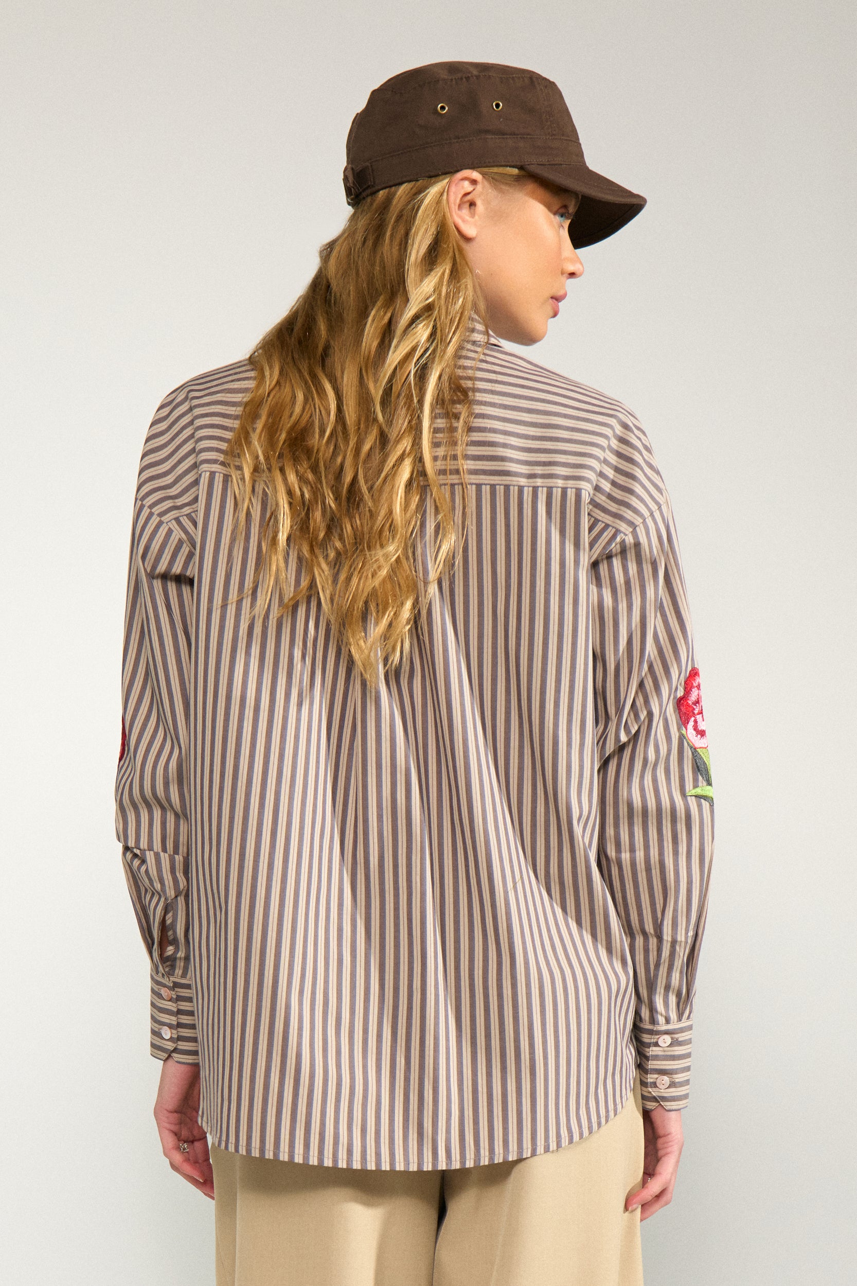 NUkacey Embroidery Shirt - Deep Taupe