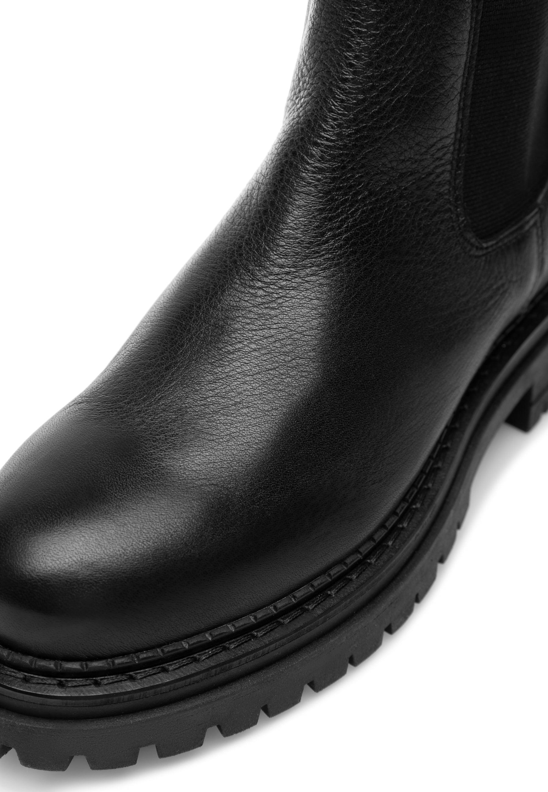 Cashannah Chelsea High Cut - Black